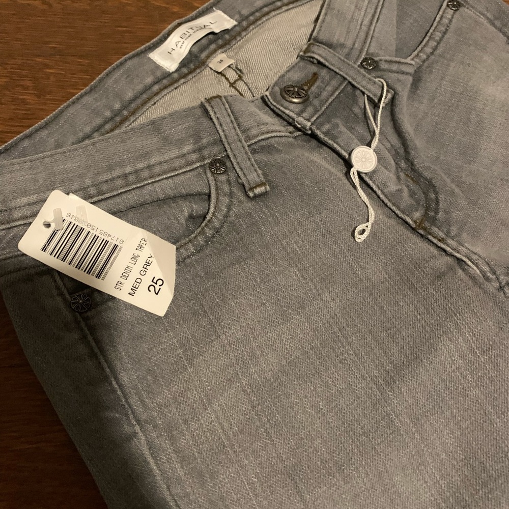 NWT Powder soft Habitual jeans Straight Long Taper Med Grey Size 25